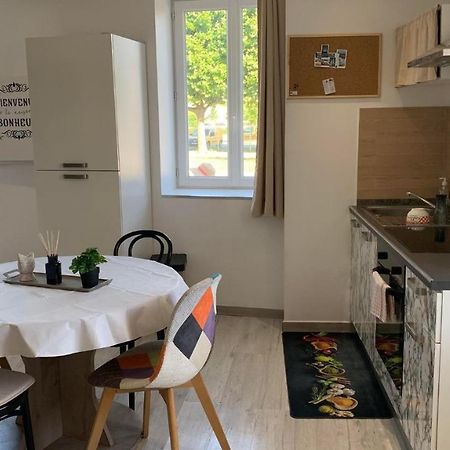 T2 Cosy Matelas 5* / Ecran Plat Qled Mâcon Eksteriør billede